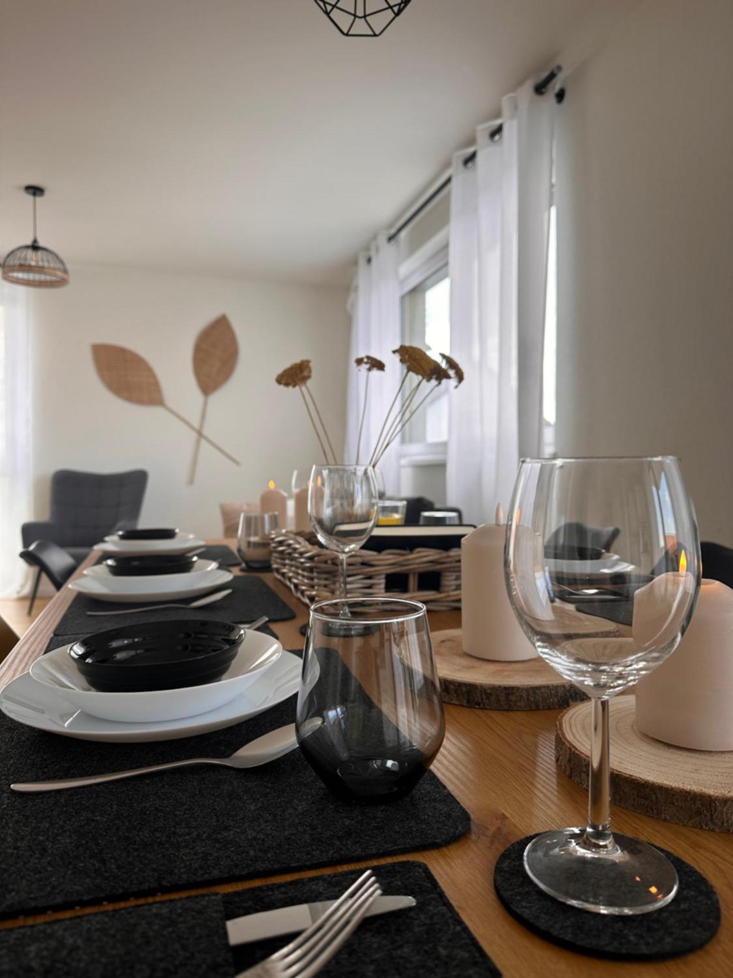 Amao-Sepia I 86Qm I King-Size Beds I Netflix I Privat Balcony I Free Parking I Near Europapark Lejlighed Rheinhausen Eksteriør billede